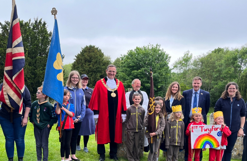 Pictured; The Mayor of Winchester and Steve Brine MP with Twyford residents.